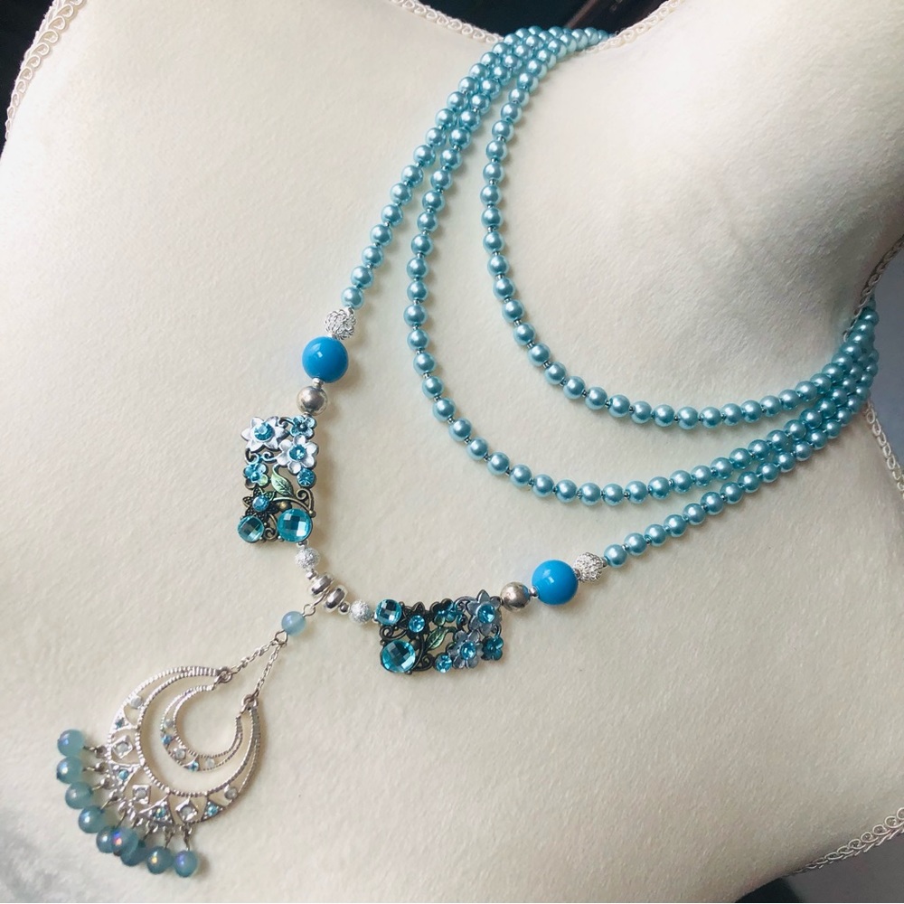 Handcrafted repurpose blue crystal gem Czech glass Pearl toggle clasp necklace